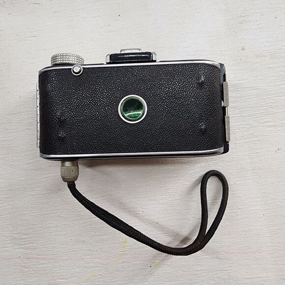 Vtg Kodak Flash Bantam Anastar f:4.5 48mm Strut Folder Camera EI2855 Untested - Picture 2 of 9